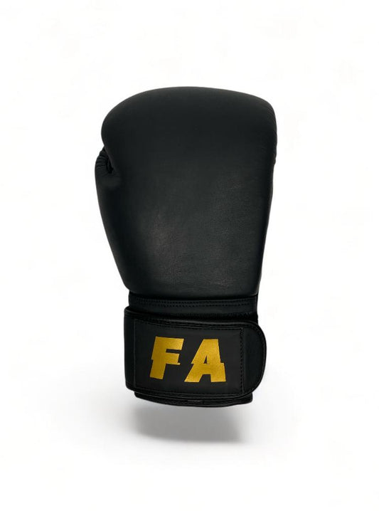 FA - Gold Strike - boxing gloves black